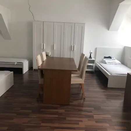 Konvoj Szálló