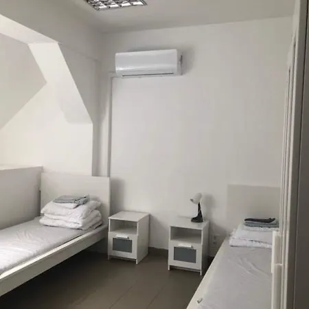 Konvoj Szallo Budapeszt