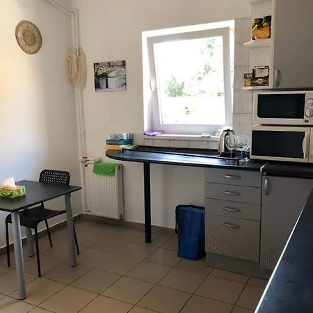 Konvoj Szálló *