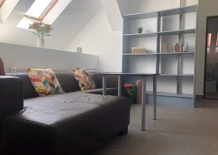 Konvoj Szallo Ostello Budapest